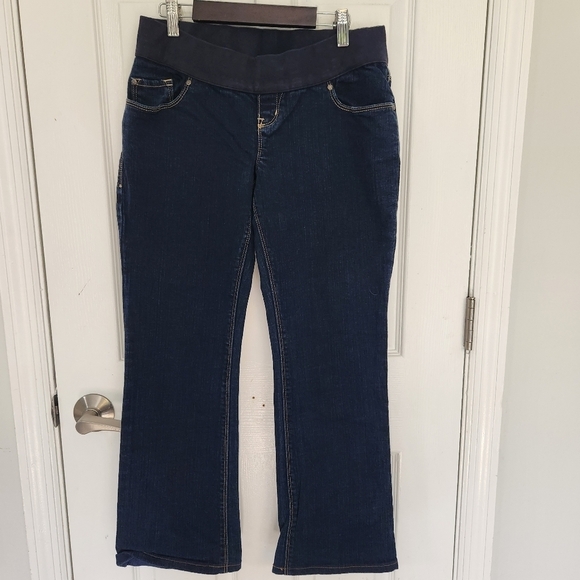 Old Navy Low-Rise Bootcut Maternity Pants - Picture 1 of 12